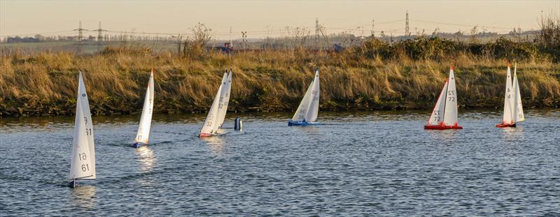 Icicle Trophy at Coalhouse Fort MBC photo copyright Dave Sellens taken at  and featuring the One Metre class