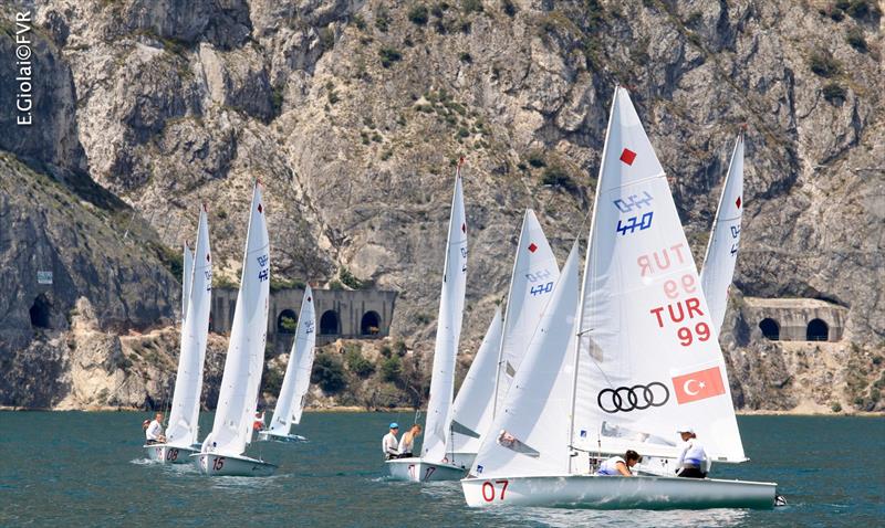 Beste KAYNAKCI / Simay ASLAN (TUR) on day 2 of the 420 & 470 Junior Europeans photo copyright Elena Giolai taken at Fraglia Vela Riva and featuring the 470 class