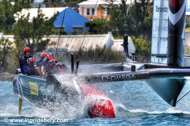 Emirates Team New Zealand dominate ORACLE TEAM USA on day 1 of the 35th America