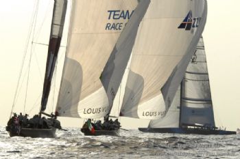 Semi final action (Azzura vs. TEAMORIGIN) in the Louis Vuitton Trophy Nice