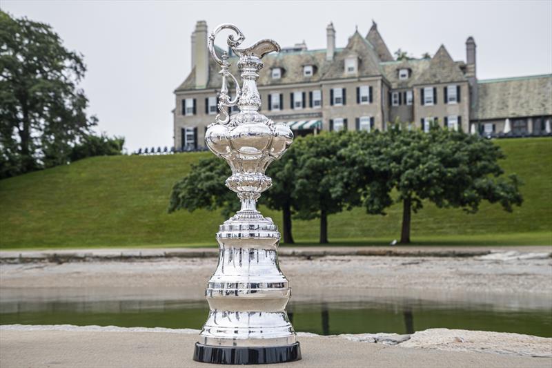 The America's Cup Trophy in front of the New York Yacht Club's Newport Club House - photo © Carlo Borlenghi