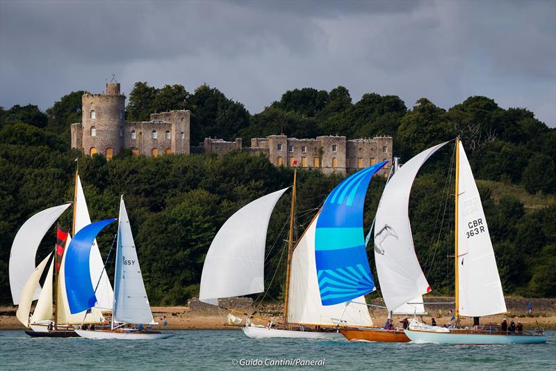 Whooper, Sunmaid V, Stiletto and other boats in front of Norris Castle on day 3 at Panerai British Classic Week - photo © Guido Cantini / Panerai