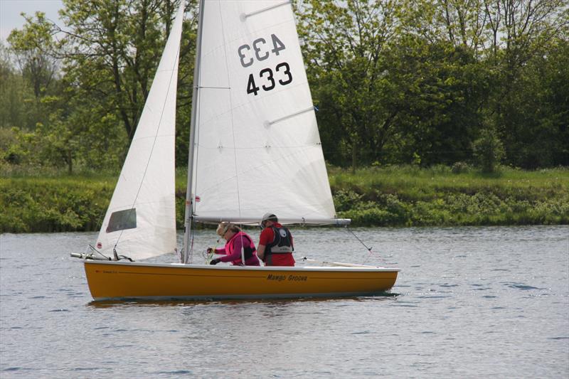 Comet Trio Inlands at Cotswold photo copyright Glyn Rawson taken at Cotswold Sailing Club and featuring the Comet Trio class