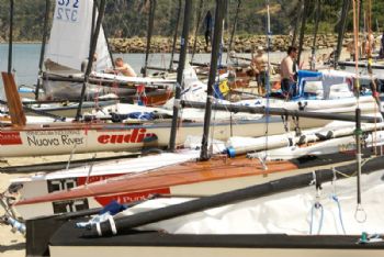 92 competitors for all over the worlds for the 2008 Contender Europeans