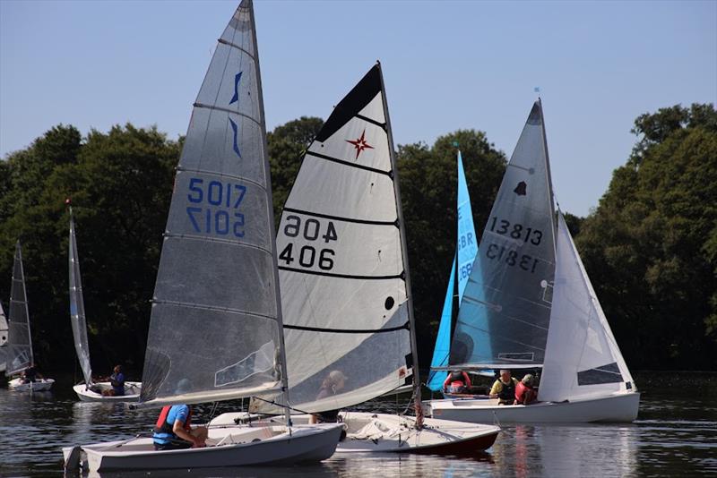 Border Counties Midweek Sailing: Redesmere Event 5 on the way to the 2nd mark photo copyright Ellia Rhodes taken at Redesmere Sailing Club and featuring the Dinghy class