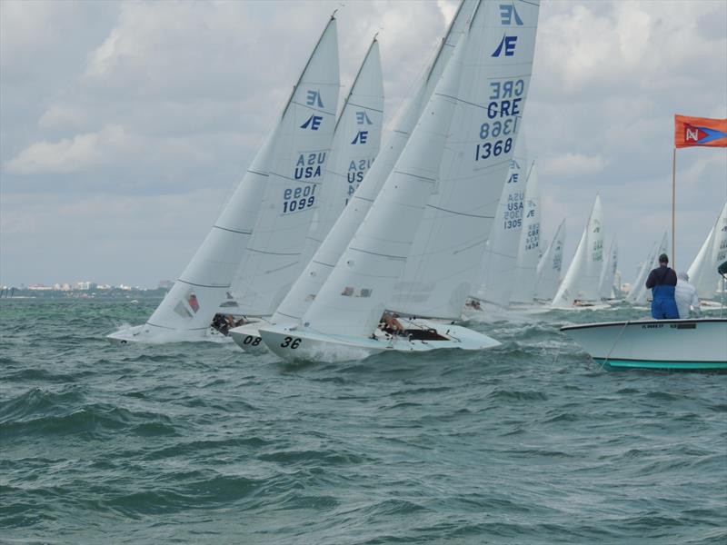 Pin end start at the Sidney Doren Memorial Regatta photo copyright Cindy Saunders taken at Biscayne Bay Yacht Club and featuring the Etchells class