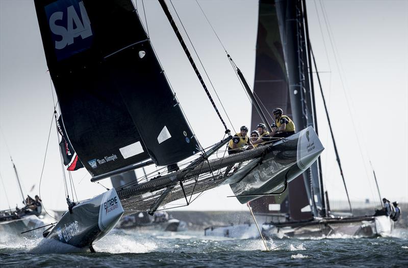 Down to the wire in the Extreme Sailing Series - photo © Lloyd Images