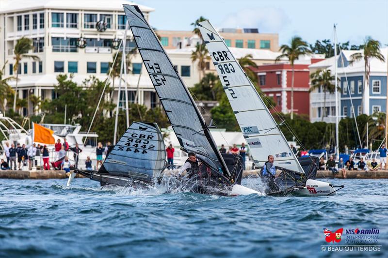 Rory Fitzpatrick (43) and Ben Paton get tangled up at the first mark rounding during the MS Amlin 'Dash for Cash' photo copyright Beau Outteridge / MS Amlin International Moth Regatta taken at Royal Bermuda Yacht Club and featuring the International Moth class