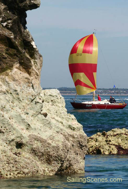 Gold Roman Bowl winner 'Rosina of Beaulieu' approaching the Needles during the 2006 Round the Island Race photo copyright David Harding / www.sailingscenes.co.uk taken at  and featuring the IRC class