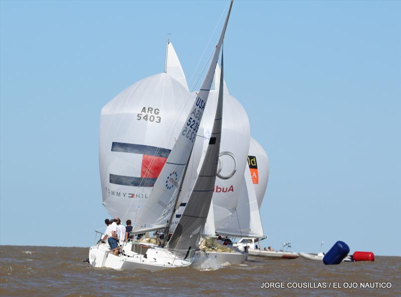 J24 Worlds at Buenos Aires day 2 photo copyright Jorge Cousillas - El Ojo Nautico taken at  and featuring the J/24 class