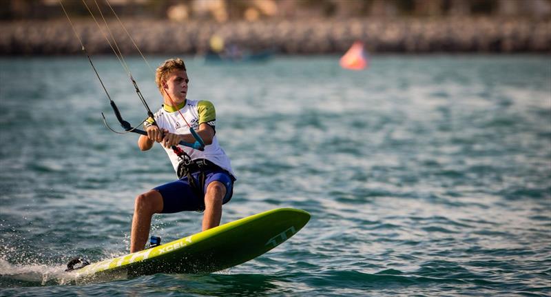 Oliver Bridge wins the kiteboarding class at the ISAF Sailing World Cup Final in Abu Dhabi - photo © Jesus Renedo / Sailing Energy / ISAF