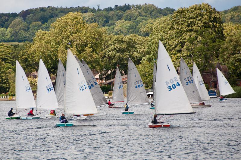 Lightnings at Cookham Reach