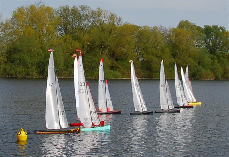 2024 Mermaid Trophy GAMES 4 at Guildford: A good start in Race 16 photo copyright Celia Greetham taken at Guildford Model Yacht Club and featuring the Marblehead class