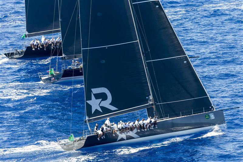 Robertissima III III (GBR), Bella Mente (USA) and Jethou (GBR) fighting for the best start on day 1 of the Maxi Yacht Rolex Cup photo copyright Carlo Borlenghi / Rolex taken at Yacht Club Costa Smeralda and featuring the Maxi class