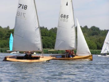 23 entries for the Classic and Vintage Dinghy Association open at Frensham