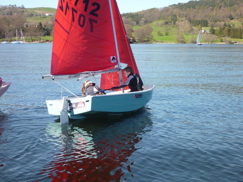 The Mirror National Youth Development Squad (north) complete their winter training programme with a superb weekend at Ullswater photo copyright Dave Woodhead taken at Ullswater Yacht Club and featuring the Mirror class
