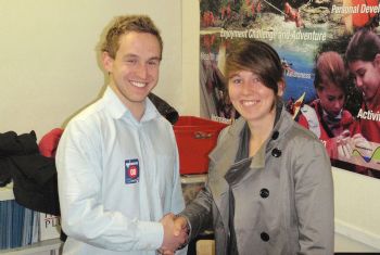 Becky Thomas receives her 2009 West Midlands RYA OnBoard Volunteer of the Year Award from Tom Davenport, OnBoard Development Officer for Birmingham and Worcestershire
