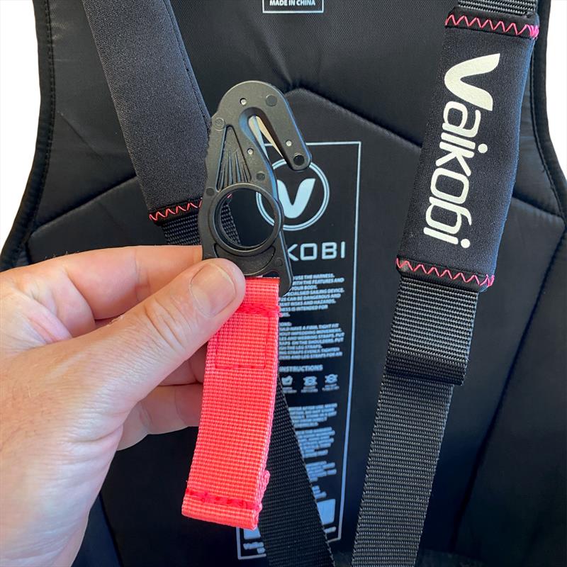 Safety tool from the Torque Quick-Release Trapeze Harness - photo © Vaikobi