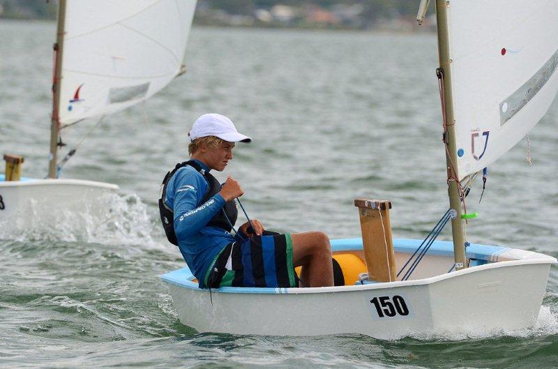Jack Graves takes the lead at the Optimist Australian Championships after day 4