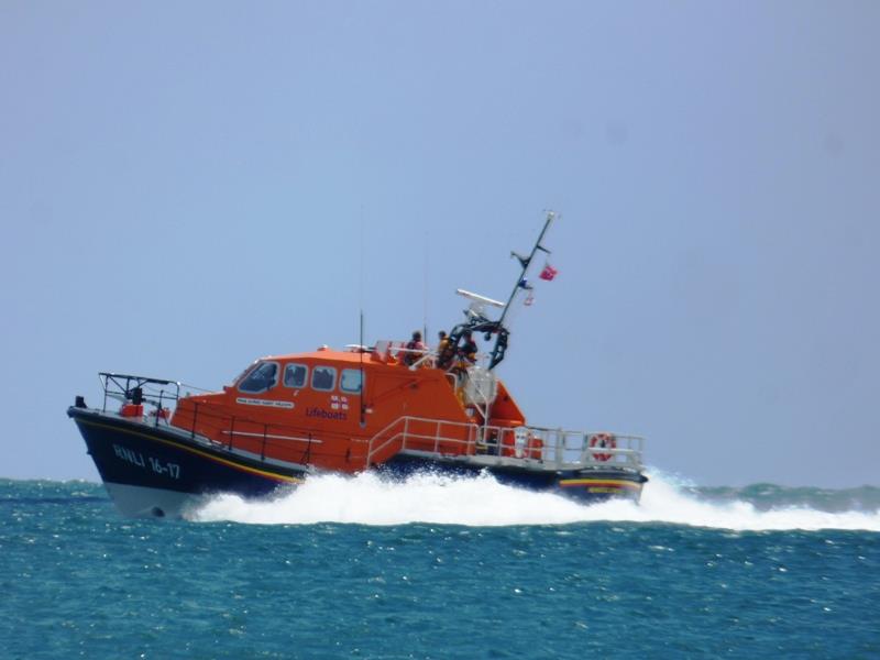 Lifeboat callout - photo © Mike Samuelson
