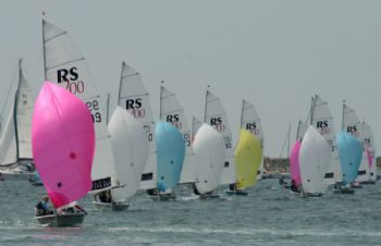Fickle breezes, strong tides and black flags for the Itchenor RS200 open