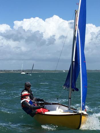 keyhaven scow lymington river scow travellers series round at keyhaven keyhaven scow lymington river scow travellers series round at keyhaven