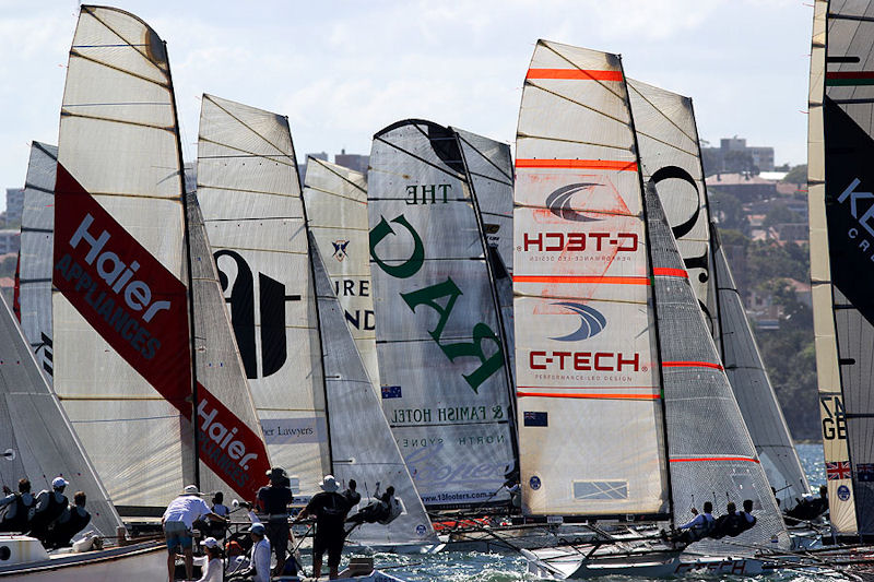 The start of race 3 of the 64th JJ Giltinan Championship