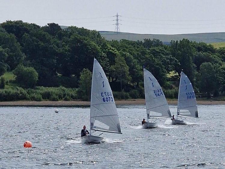 Reaching in Race 1 during the Hollingworth Lake Solo Open - photo © Georgina Denison