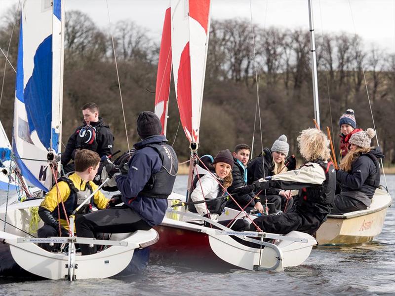 Close sailing in light winds in the BUCS-BUSA at Bardowie Loch - photo © Hannah Robertson