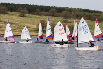 Racing during the Derbyshire Youth Sailing event at Errwood