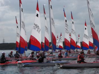 275 sailors for the Topper Inlands at Grafham