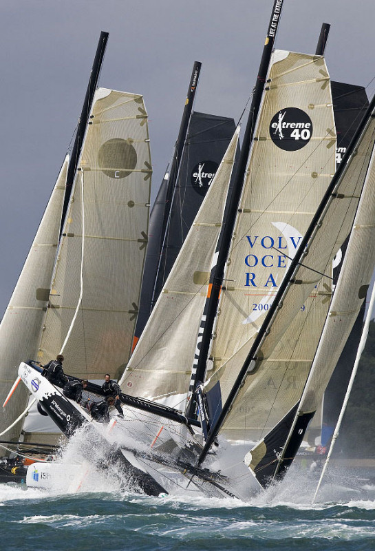 2008cowes_isharescup_collison_3_1.jpg
