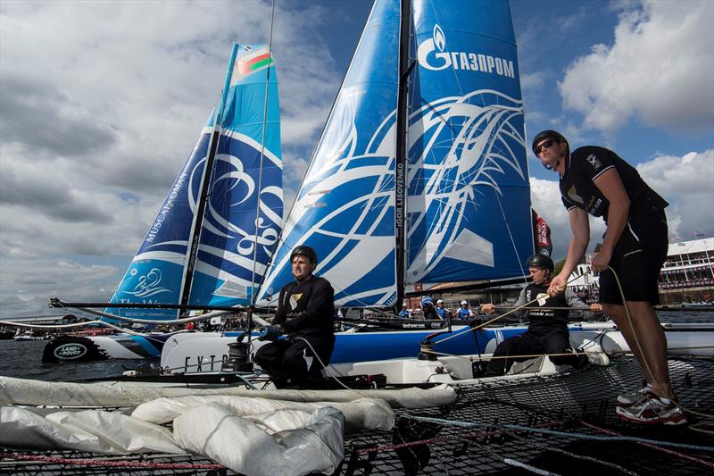 View of the tight startline from onboard Oman Air on day 2 of Act 5, Cardiff - photo © Lloyd Images