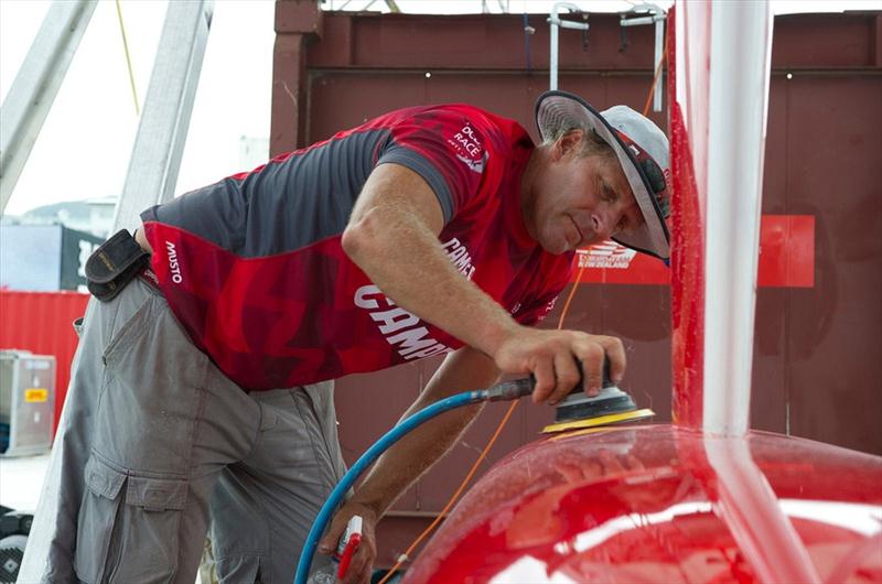 CAMPER with Emirates Team New Zealand boat builders at work