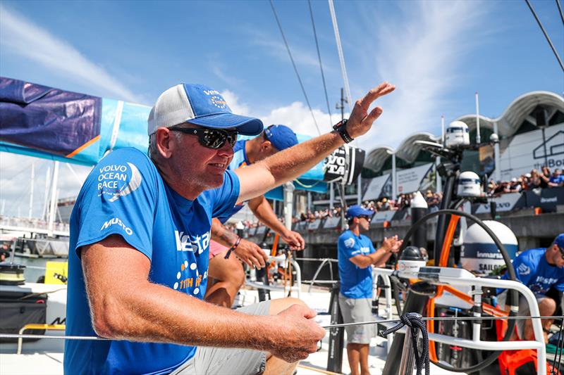 Tony Mutter, the only Kiwi onboard waves to the crowd before departing - Volvo Ocean Race Leg 7, Auckland to Itajai - photo © Jesus Renedo / Volvo Ocean Race