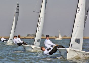 Light winds for the 2008 Endeavour Trophy at Burnham