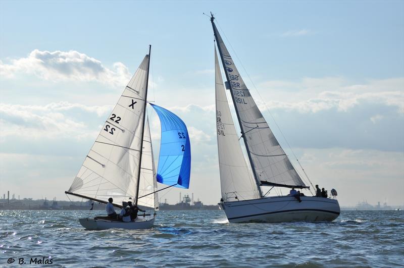 Starboard or Might is Right... Shri takes on Firebird on Hamble River SC's 'Big Wednesday' photo copyright Bertrand Malas taken at Hamble River Sailing Club and featuring the XOD class