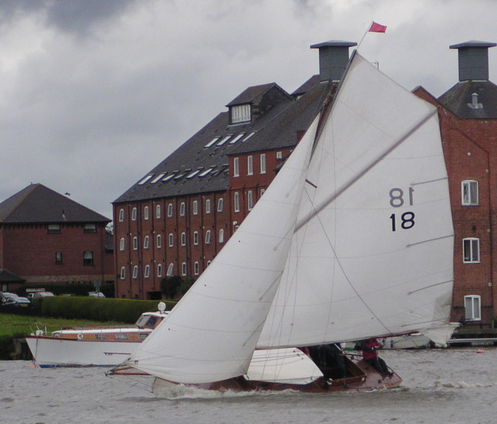 Broads cruiser