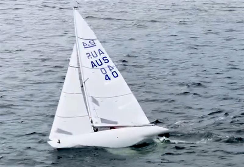 Peter Russell powered up and on his way to the top step of the podium! - photo © Ray Smith