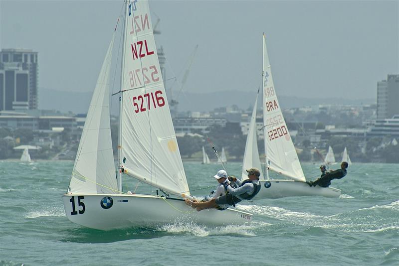 Peter Burling (trapezing) and Carl Evans (helm) successfully defend their Open 420 World title off Takapuna Beach, January 2007 photo copyright Richard Gladwell taken at Takapuna Boating Club and featuring the 420 class