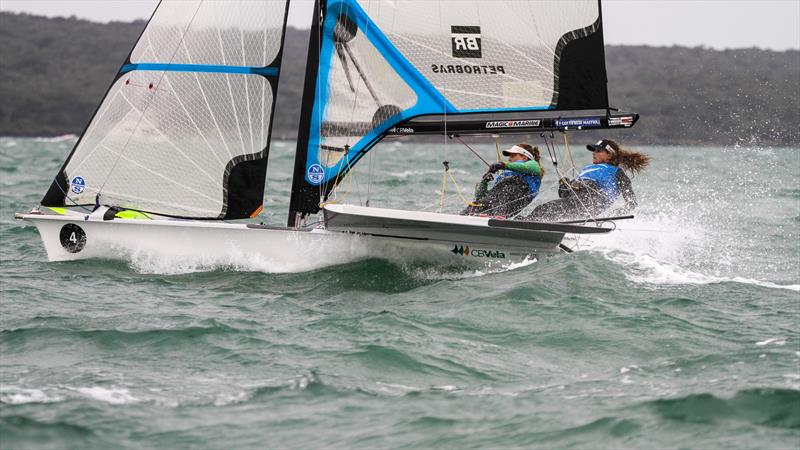 Spray and ponytails fly as Martine Grael and Kahena Kunze (BRA) power upwind in the Medal Race - 49er FX - Hyundai Worlds - December 2019 photo copyright Richard Gladwell / Sail-World.com taken at Royal Akarana Yacht Club and featuring the 49er FX class