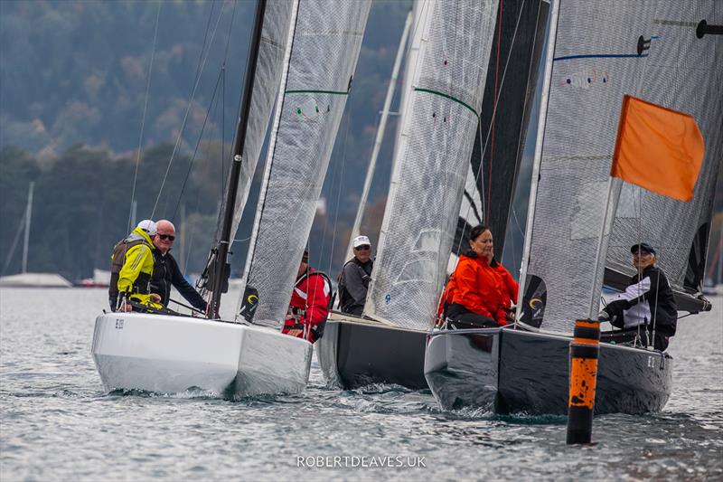 Pungin wins the start at Thunersee Yachtclub's Herbstpreis photo copyright Robert Deaves / www.robertdeaves.uk taken at Thunersee-Yachtclub and featuring the 5.5m class