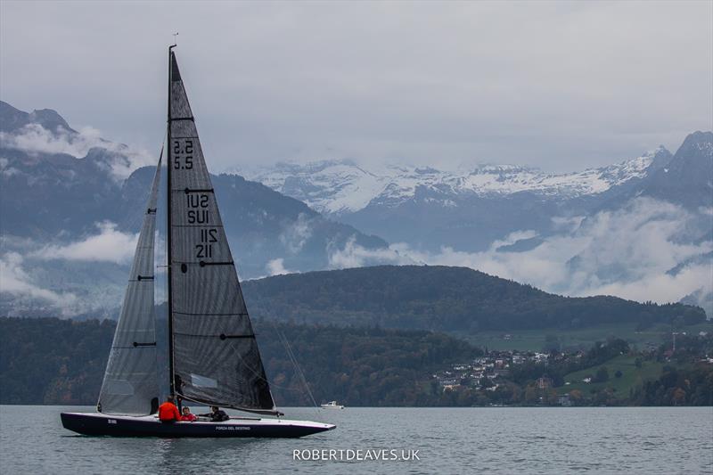 Forza del Destino at Thunersee Yachtclub's Herbstpreis photo copyright Robert Deaves / www.robertdeaves.uk taken at Thunersee-Yachtclub and featuring the 5.5m class