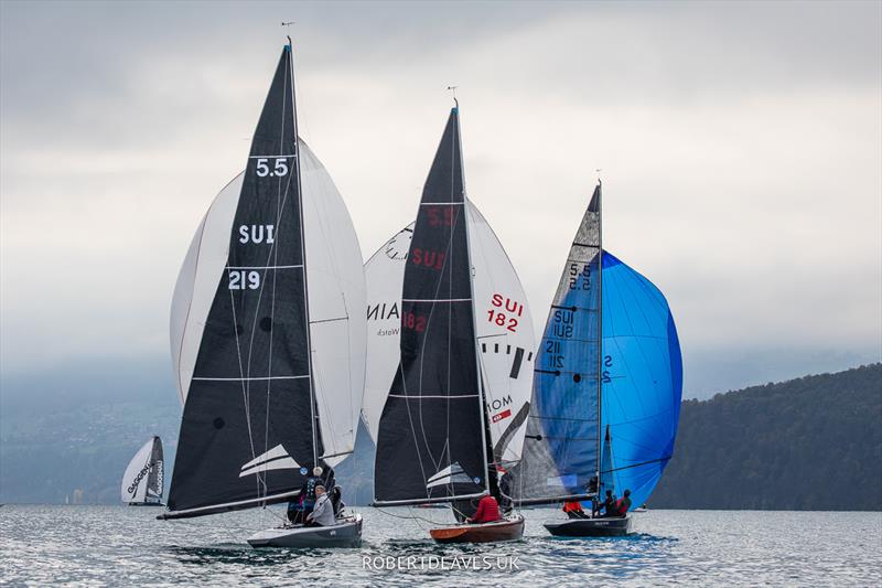 Race 2 at Thunersee Yachtclub's Herbstpreis photo copyright Robert Deaves / www.robertdeaves.uk taken at Thunersee-Yachtclub and featuring the 5.5m class