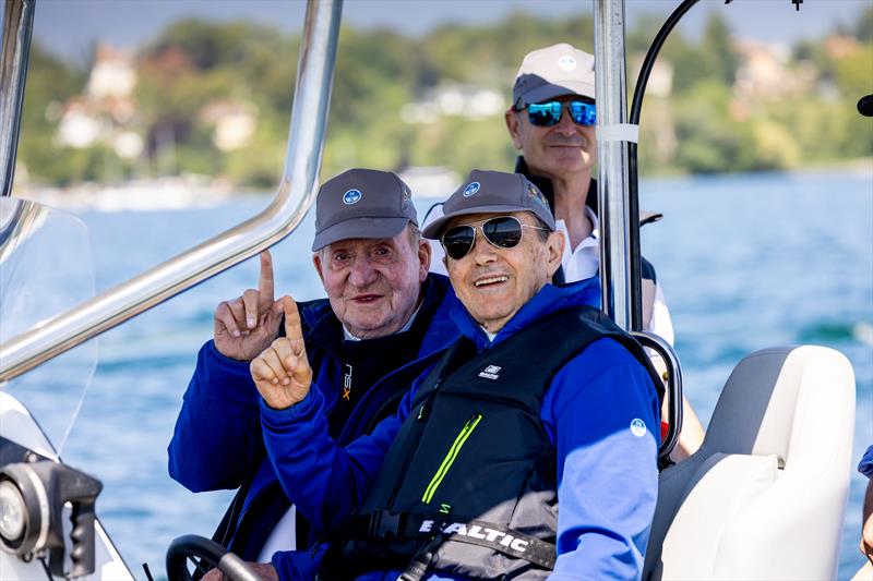 His Majesty King Juan Carlos I of Spain and Bribon campaign director Pedro Campos celebrate the victory - 2026 International Six Metre Europeans Final Day - photo © María Muiña / www.sailingshots.es