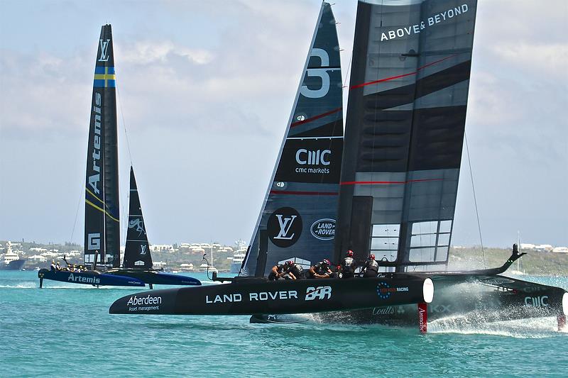 Land Rover BAR goes head to head with Artemis Racing - Race 3, Round Robin 2, Day 4 - 35th America's Cup - Bermuda May 30, 2017 photo copyright Richard Gladwell taken at  and featuring the AC50 class