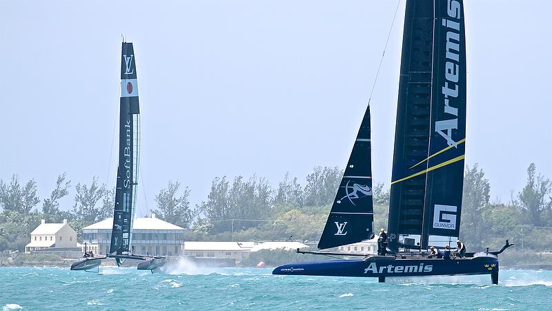Artemis Racing closes for a cross with Softbank Team Japan - Leg 5 - Race 8 - Semi-Finals, America's Cup Playoffs- Day 13, June 9, 2017 (ADT) photo copyright Richard Gladwell taken at  and featuring the AC50 class
