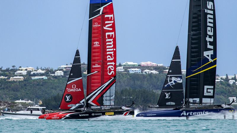 Burling/Tuke's rivalry with Outteridge/Jensen resumed in the Louis Vuitton Trophy in Bermuda 2017 photo copyright Richard Gladwell / Sail-World.com taken at Royal Bermuda Yacht Club and featuring the AC50 class