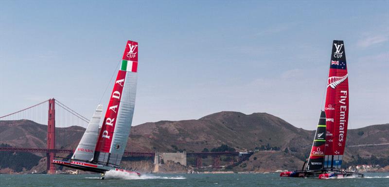A technical issue for Luna Rossa forces withdrawl from race 3 of the Louis Vuitton Cup finals - photo © Carlo Borlenghi / Luna Rossa