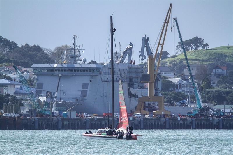 Emirates Team New Zealand - hoist jib - showing single spreader rig, Auckland, September 11 , 2019 photo copyright Richard Gladwell taken at Royal New Zealand Yacht Squadron and featuring the AC75 class